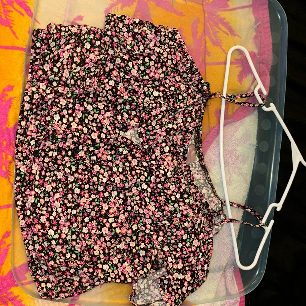 Cinched crop top/ floral